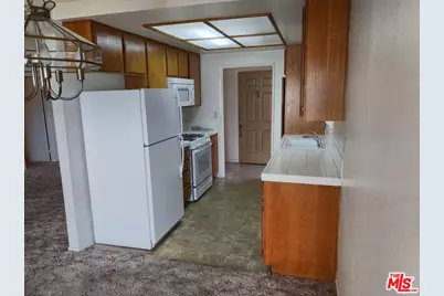 2825 Dartmouth Dr, Lancaster, CA 93536 - Photo 3