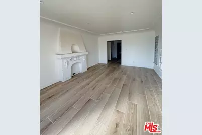1601 W 69th St, Los Angeles, CA 90047 - Photo 11