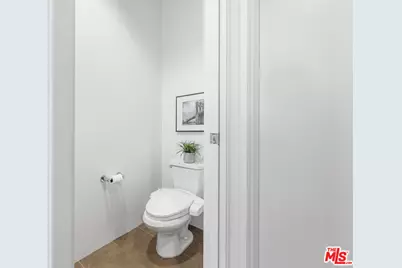 801 S Grand Ave #1508, Los Angeles, CA 90017 - Photo 31