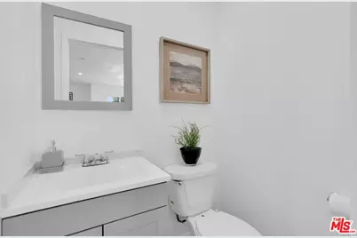 9959 Wisner Ave, Mission Hills, CA 91345 - Photo 13