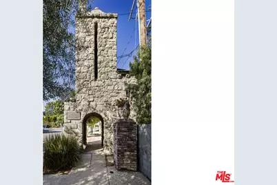 2781 Westshire Dr, Los Angeles, CA 90068 - Photo 47