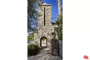 2781 Westshire Dr, Los Angeles, CA 90068 - Photo 47