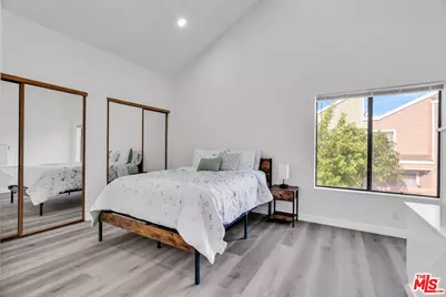 15125 Nordhoff St #20, North Hills, CA 91343 - Photo 9