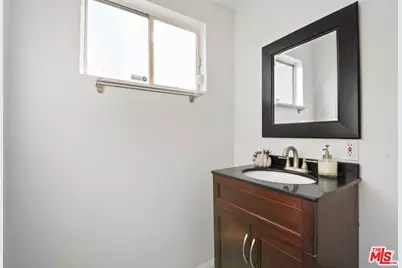 66 W 49th St, Long Beach, CA 90805 - Photo 5