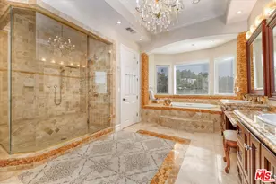 22470 Sueno Rd, Woodland Hills, CA 91364 - Photo 9
