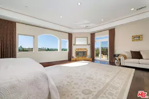 22470 Sueno Rd, Woodland Hills, CA 91364 - Photo 17