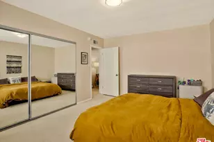 438 S Palm Dr, Beverly Hills, CA 90212 - Photo 13