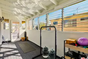 438 S Palm Dr, Beverly Hills, CA 90212 - Photo 23