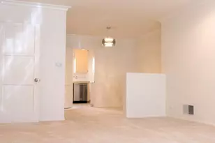 438 S Palm Dr, Beverly Hills, CA 90212 - Photo 35