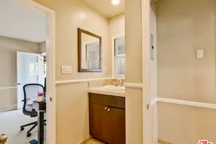 438 S Palm Dr, Beverly Hills, CA 90212 - Photo 19