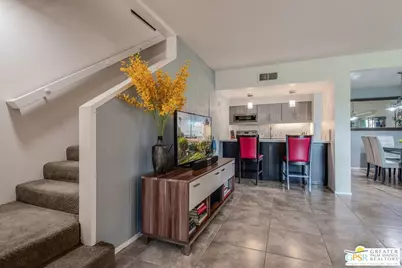 2504 N Whitewater Club Dr #F, Palm Springs, CA 92262 - Photo 5