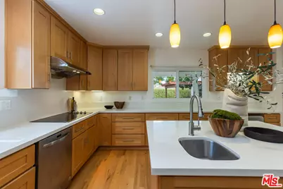 5044 Varna Ave, Sherman Oaks, CA 91423 - Photo 15