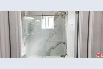 4716 S Van Ness Ave, Los Angeles, CA 90062 - Photo 23