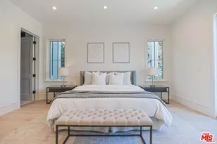 1072 Amalfi Dr, Pacific Palisades, CA 90272 - Photo 15