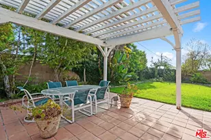 6636 Wooster Ave, Los Angeles, CA 90056 - Photo 39