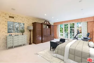 12386 Ridge Cir, Los Angeles, CA 90049 - Photo 25