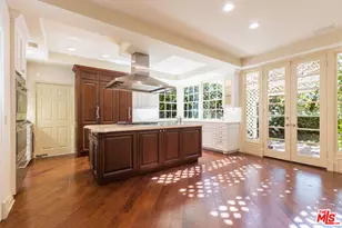 12386 Ridge Cir, Los Angeles, CA 90049 - Photo 13