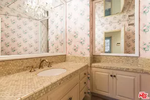 12386 Ridge Cir, Los Angeles, CA 90049 - Photo 33