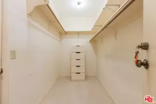 12386 Ridge Cir, Los Angeles, CA 90049 - Photo 21