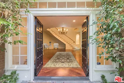 12386 Ridge Cir, Los Angeles, CA 90049 - Photo 9