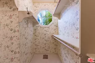 12386 Ridge Cir, Los Angeles, CA 90049 - Photo 27