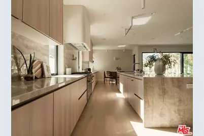 3629 Rosewood Ave, Los Angeles, CA 90066 - Photo 9