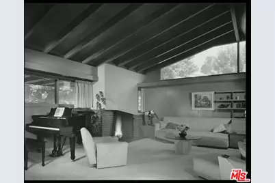 2764 Outpost Dr, Los Angeles, CA 90068 - Photo 41