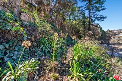 941 Bienveneda Ave, Pacific Palisades, CA 90272 - Photo 7
