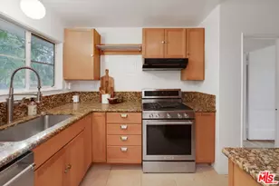 5172 Village Green, Los Angeles, CA 90016 - Photo 21