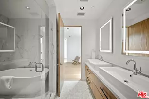 212 Bay St, Santa Monica, CA 90405 - Photo 23