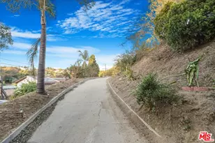 2070 Lilac Ln, Glendale, CA 91206 - Photo 37