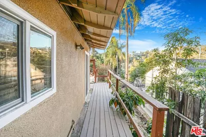 2070 Lilac Ln, Glendale, CA 91206 - Photo 33