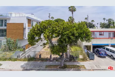 947 N Genesee Ave, West Hollywood, CA 90046 - Photo 5