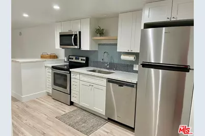 2506 Zorada Dr, Los Angeles, CA 90046 - Photo 29