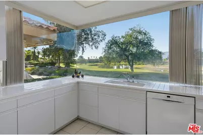 31 Pebble Beach Dr, Rancho Mirage, CA 92270 - Photo 13