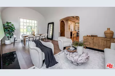 4359 Clybourn Ave, Toluca Lake, CA 91602 - Photo 13