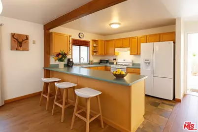 643 Santa Clara Ave, Venice, CA 90291 - Photo 11