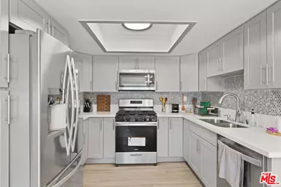 10916 Huston St #102, North Hollywood, CA 91601 - Photo 7