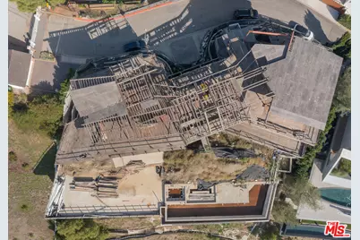 1341 Linda Flora Dr, Los Angeles, CA 90049 - Photo 13