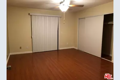 10901 Laurel Canyon Blvd #301, San Fernando, CA 91340 - Photo 11