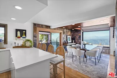 231 Loma Metisse Rd, Malibu, CA 90265 - Photo 11