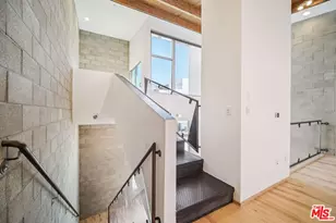 717 N Highland Ave, Los Angeles, CA 90038 - Photo 33