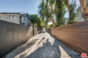 24 20th Ave, Venice, CA 90291 - Photo 17
