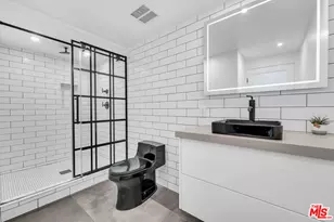 24 20th Ave, Venice, CA 90291 - Photo 11