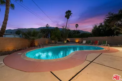 859 E Grace Cir, Palm Springs, CA 92262 - Photo 17