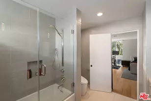 11925 Goshen Ave, Los Angeles, CA 90049 - Photo 17