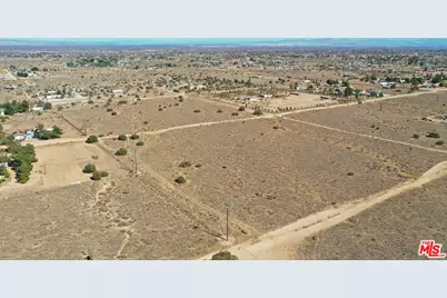 0 Land, Phelan, CA 92371 - Photo 5