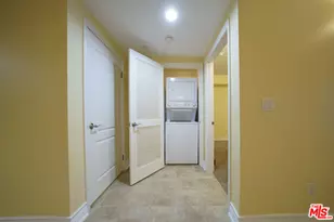 122 N Clark Dr, West Hollywood, CA 90048 - Photo 17
