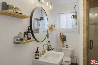 7815 Denivelle Rd, Sunland, CA 91040 - Photo 17