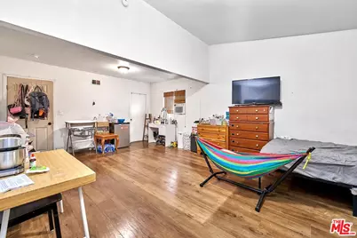 1959 S La Salle Ave, Los Angeles, CA 90018 - Photo 31